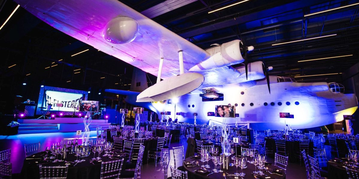 RESTAURANT ASSOCIATES LANDS NEW RAF CONTRACT